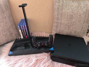 Playstation 4 - 4