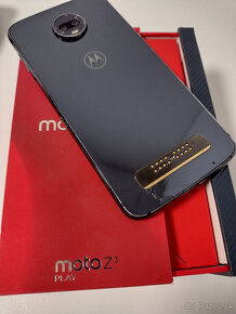 Motorola Z3 Play - 4