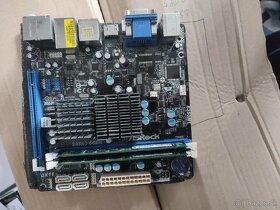 Asus E350M1 + 4gb RAM - 4