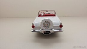 1:18 FORD THUNDERBIRD - 4