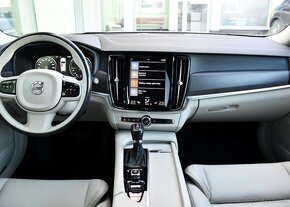 Volvo V90 2.0 D4 AWD CROSS COUNTRY ČR 140 kw - 4