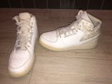 Predam biele tenisky Air Jordan - 4