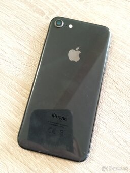 iPhone 8 / 64GB prasknutý displej - 4