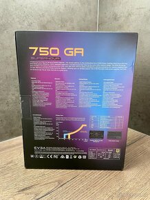 Zdroj EVGA SuperNOVA 750 GA /80 PLUS Gold/750W - 4