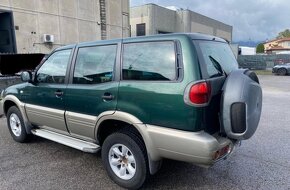 Nissan Terrano 2 - 4