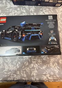 Nové LEGO Technic 42176 Závodní auto Porsche GT4 - 4