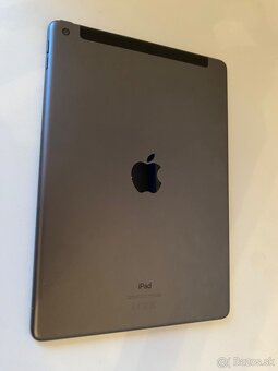 iPad (9th Generation) - 4