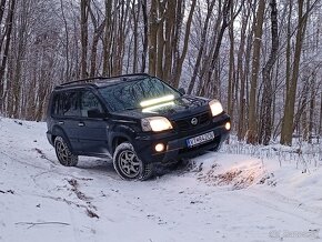 Predám vymením Nissan xtrail t30. 2.2 .100kw - 4