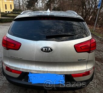 KIA SPORTAGE - 4