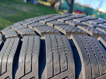 215/55 r18 zimne pneumatiky 2 kusy - 4