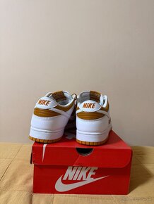 NIKE DUNK - 4