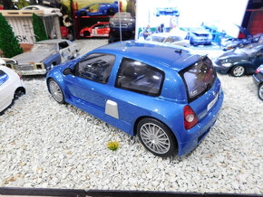 model auta Renault Clio 2 V6 bledo modrá farba otto 1:12 - 4