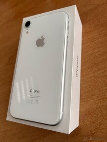 iPhone XR - 4