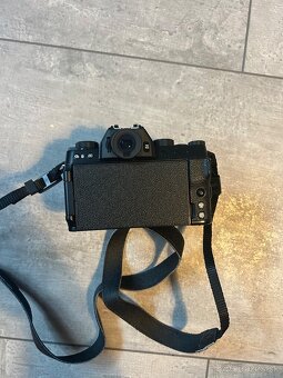 FUJIFILM X-T200 + príslušenstvo - 4