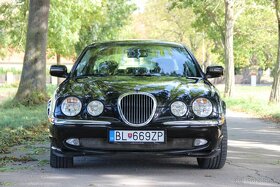 Jaguar S-type 4.0 V8 - 4