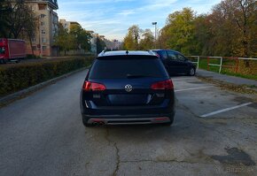 Volkswagen Golf Alltrack - 4