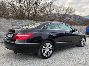 Mercedes-Benz E trieda Coupe 350 CGI Blue - 4