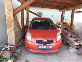 Toyota Yaris 1.0 51kw - 4