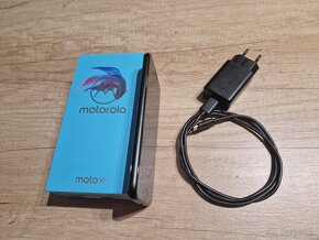 Motorola Moto X4 - 4