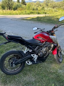 Honda CB125R - 4