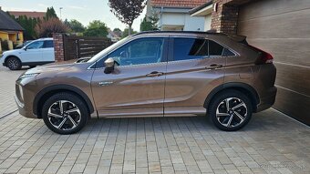 Mitsubishi Eclipse Cross Plug-In hybrid 2022 - 4