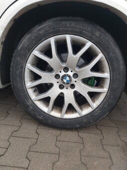 Bmw X5 e70 kolesa zimne pneo . - 4