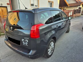 Peugeot 5008 2.0L HDi automat 7 miestne - 4