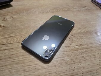 Iphone x 256gb v top stave ma len velmi jemne znamky pouziva - 4