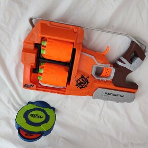 Nerf Zombie Flipfury - 4