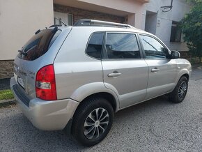 Hyundai Tucson 2.7i 4x4 AUTOMAT - 4