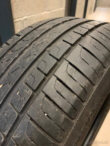 Darujem Zimne Pirelli 215/55r17 - 4