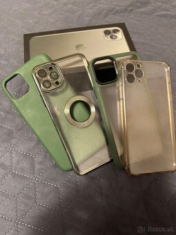 iPhone 11 Pro Max Midnight Green - 4