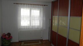 Veľký 3-iz. byt Dukelská, 80 m2, zrekonštruovaný. - 4