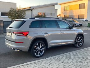 Kodiaq Sportline 4x4 7miest Nardo Grey Virtual Pano 83t. km - 4