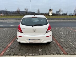 Hyundai I20 1.2 63kw LPG kou. ČR serviska - 4