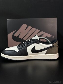 Jordan 1 Retro Low OG Mocha - 4