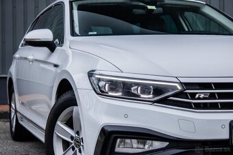 Volkswagen Passat Variant 2.0 TDI Elegance 4-Motion DSG - 4