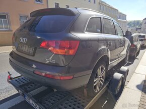 AUDI Q7 3.0tdi V6 a 4 2i V8 - 4