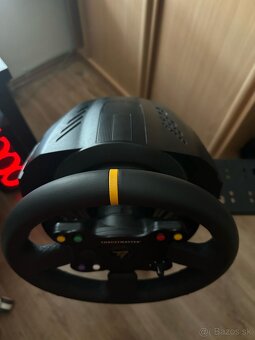 Thrustmaster T300 - 4