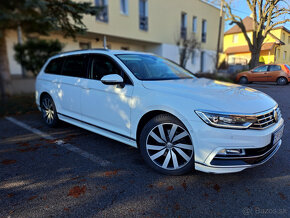 Volkswagen Passat B8 Variant 2.0 TDI BMT R-Line Comfort DSG - 4