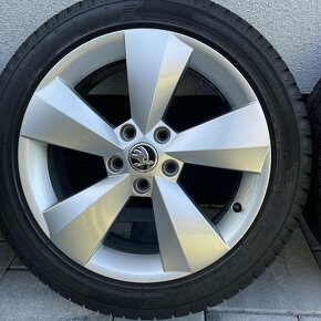 orig. SKODA elektrony 5x112 R17 - 4