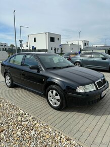 Škoda Octavia 1.6 Ambiente - 4