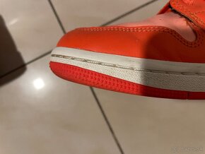 Jordan 1 mid rush orange - 4