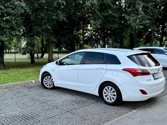 Hyundai i30 kombi 1,6 diesel - 4