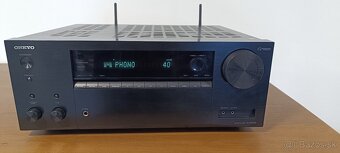 Predám čierny 7.2 AV receiver Onkyo TX-NR 555 - 4