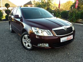 ŠKODA OCTAVIA COMBI 1.8 TSI ELEGANCE -XENON-NAVI-WIFI - 4