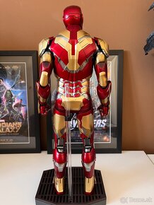 Hot Toys IRON MAN MARK XLII (DELUXE VERSION) 1/4 - 4