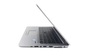 HP EliteBook 820 G3 Intel Core i5-6300U 8 GB RAM - 4