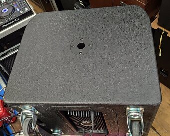 18" aktívny subwoofer Turbosound M18B - 4