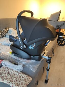 Britax Römer SMILE III + vajicko Maxi-Cosi CobrioFix s ISOFI - 4